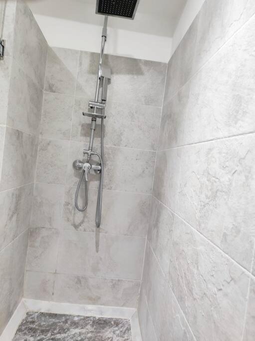 شقة Plein Centre Marrakech, Grand Balcon Filant مراكش المظهر الخارجي الصورة