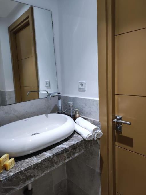 شقة Plein Centre Marrakech, Grand Balcon Filant مراكش المظهر الخارجي الصورة